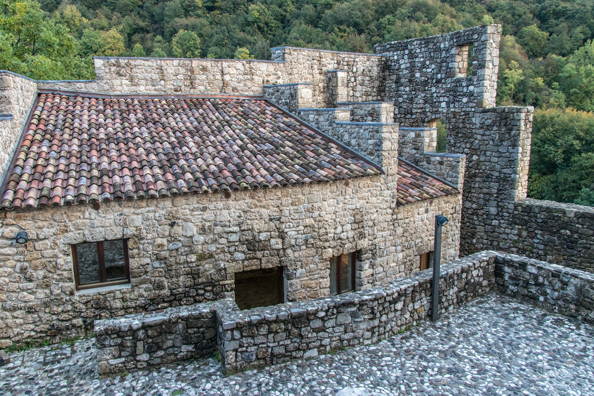 castello di ragogna 7 1905x1270